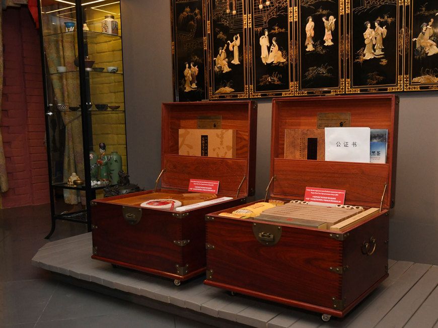 Казанскому музею чая привезли 78 кг китайского эталонного чая