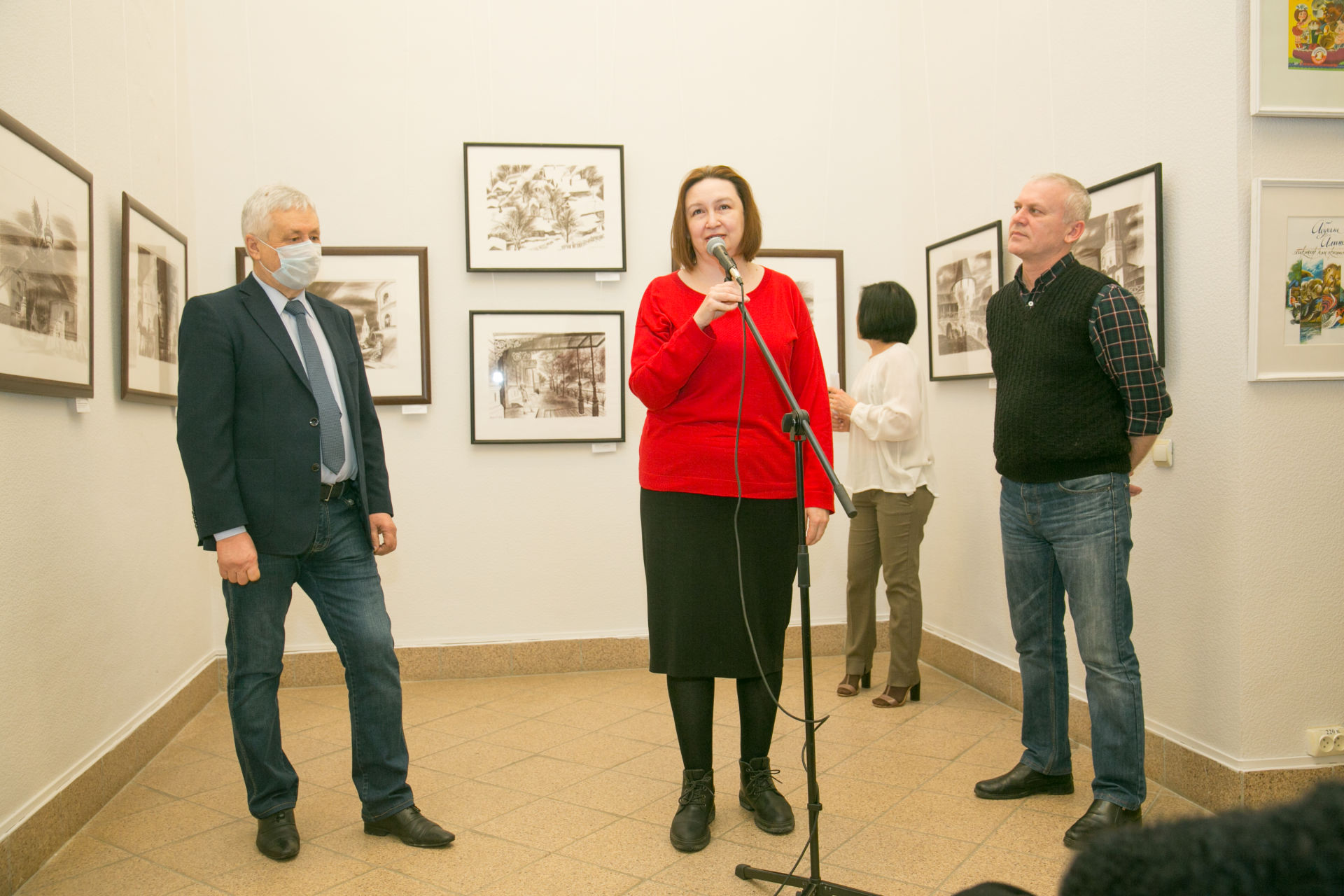 В Казани открылась выставка художника Григория Эйдинова «Графика и книга»
