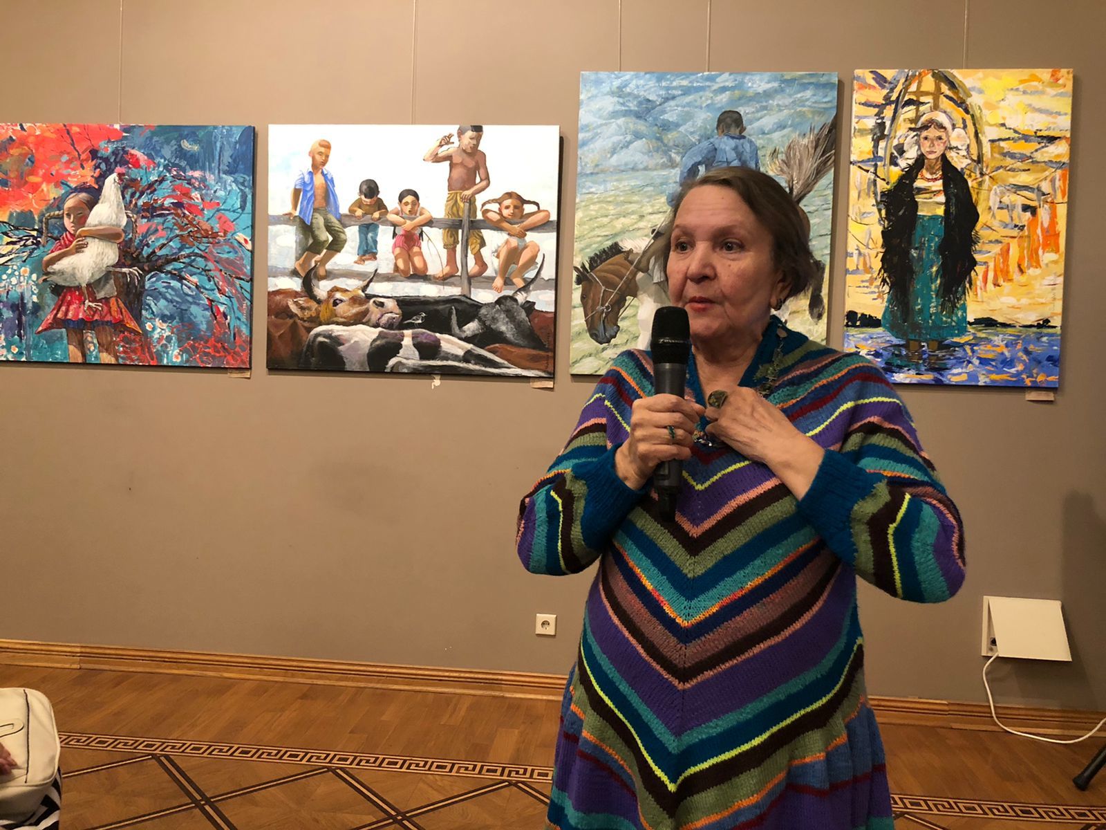 В галерее" Окно"в Казанской Ратуше  прошел творческий вечер Светланы Колиной- удивительной рассказчицы, журналиста , искусствоведа