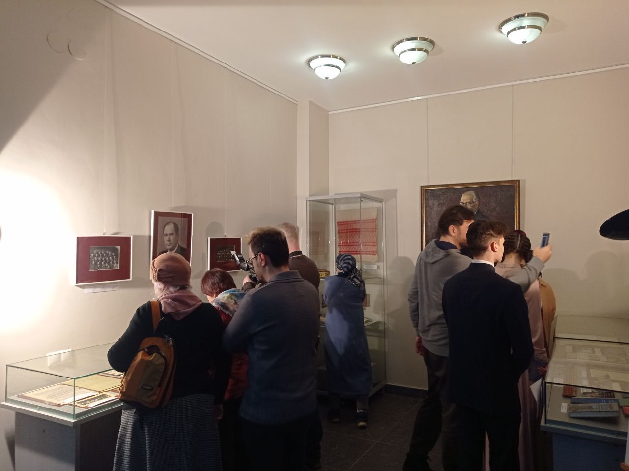 В музее А. М. Горького и Ф. И. Шаляпина открылась выставка к 115-летию Амирхана Еники