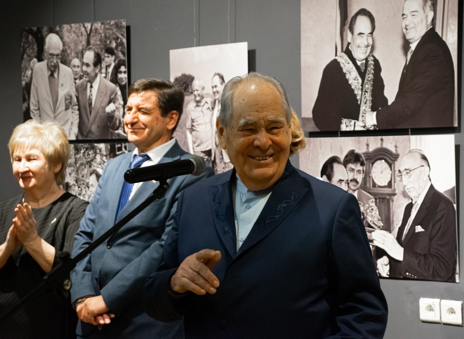 В галерее «Хазинэ» открылась выставка фотографий Михаила КОЗЛОВСКОГО «Эпоха». 24 марта талантливому фотографу исполнилось бы 70 лет