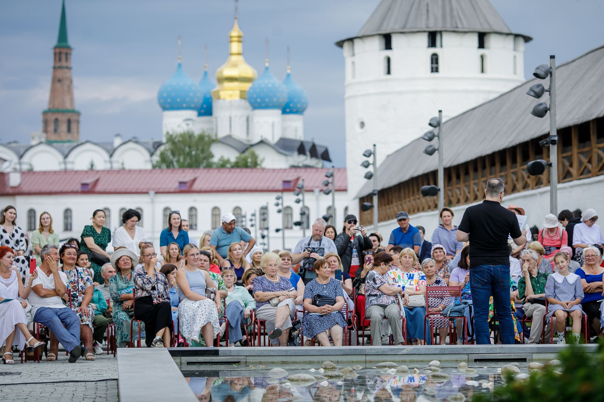 Спасибо всем, кто был вчера с нами на Июльском вечере журнала «Казань» во Дворе Присутственных мест Казанского Кремля!