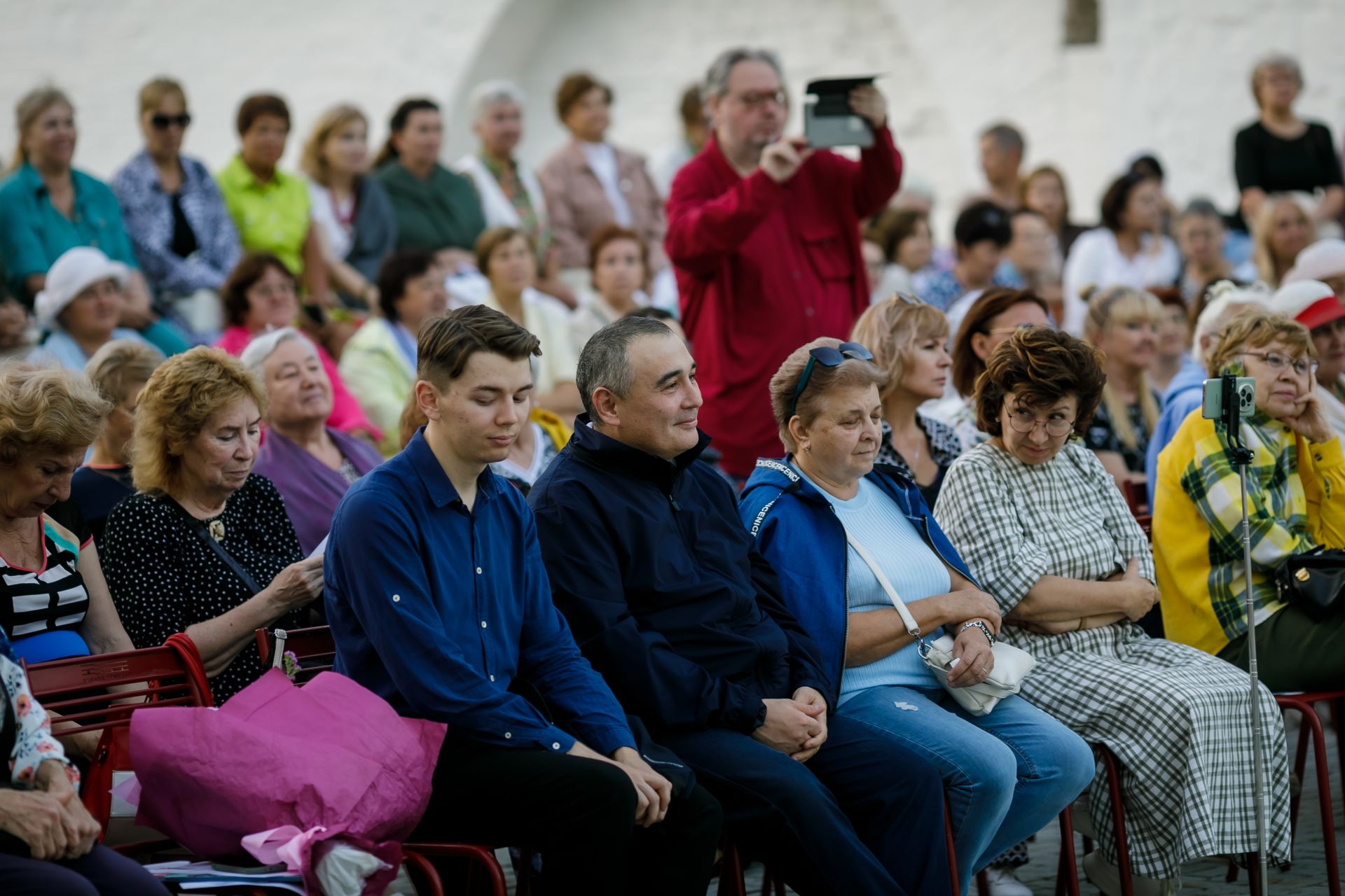 Вчера во Дворе Присутственных мест Казанского Кремля состоялся завершающий — августовский! —  Летний вечер журнала «Казань»