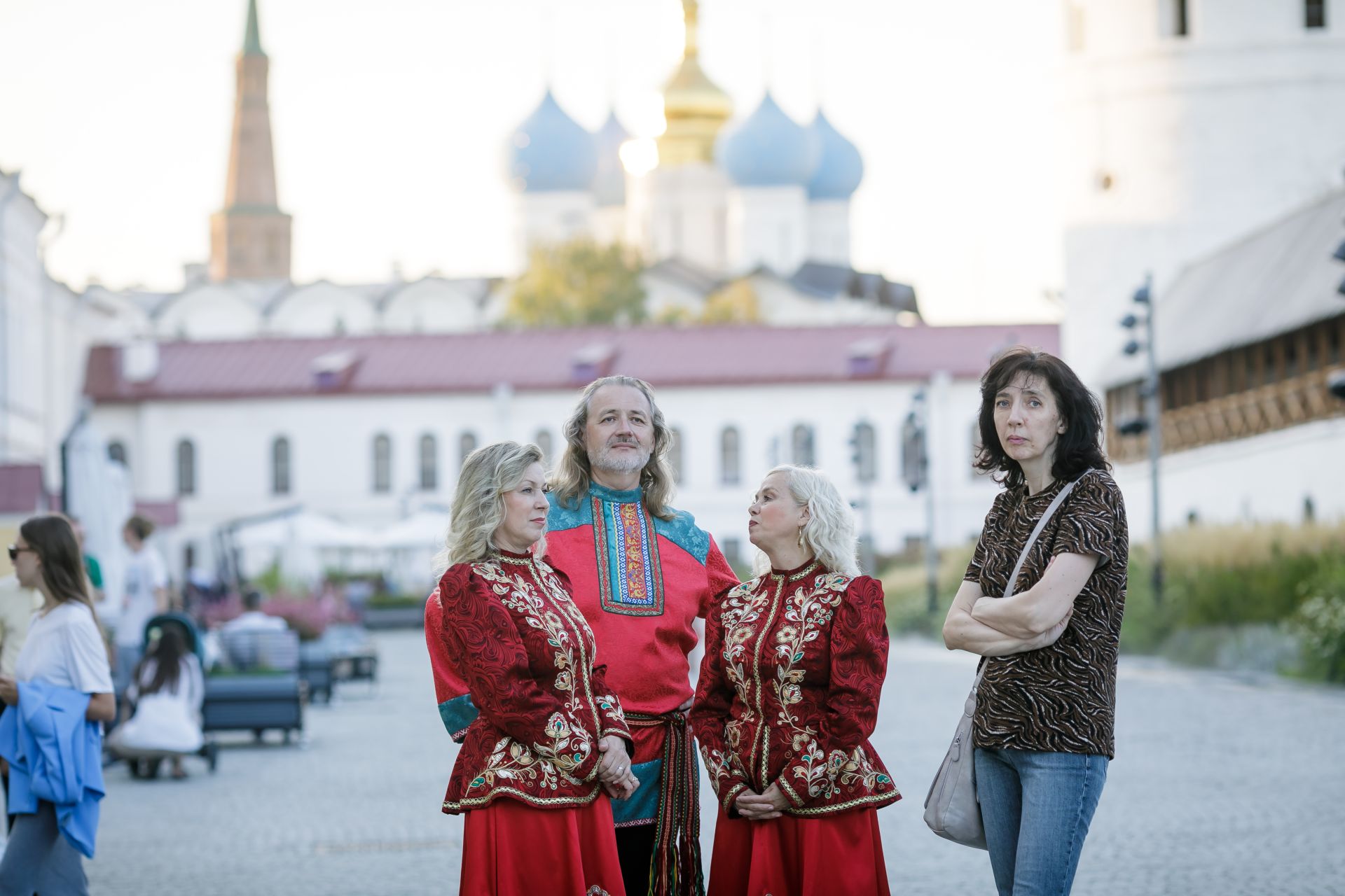 Вчера во Дворе Присутственных мест Казанского Кремля состоялся завершающий — августовский! —  Летний вечер журнала «Казань»