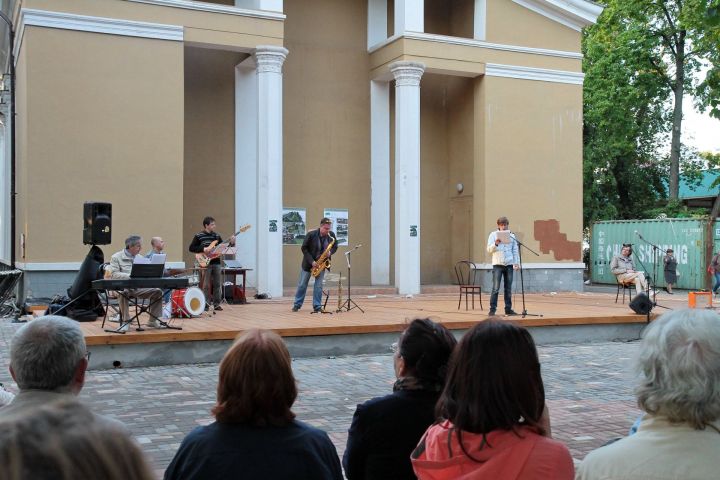 7 июня в сквере Аксёнова – семейный фестиваль «Рядом с Пушкиным»