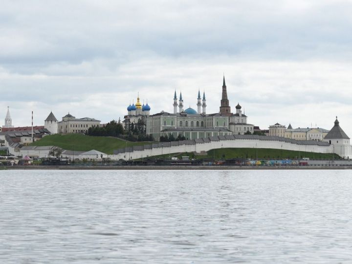 Казань - в первой пятерке популярных городов для поездок в выходные осенью