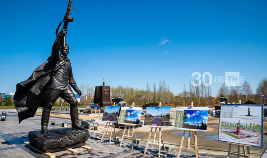 В Казани торжественно открыли бронзовый монумент Воину-победителю