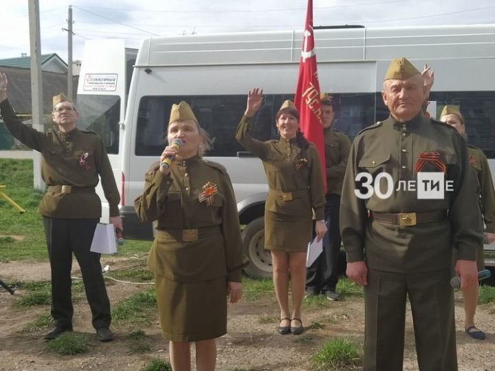 Более чем в 400 дворах разных городов России поздравят ветеранов