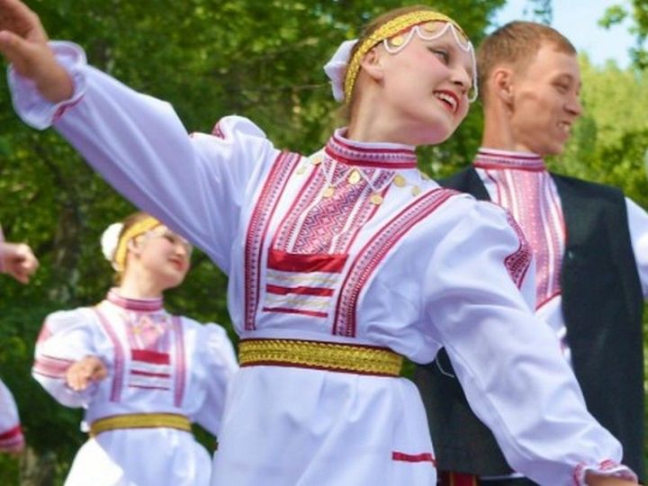 Казанцы смогут научиться марийским танцам