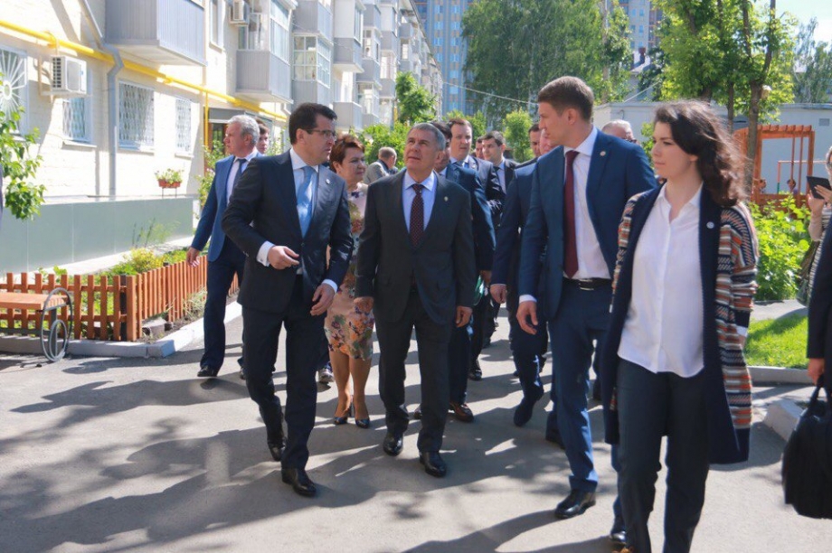 Президент Татарстана Рустам Минниханов посетил Кировский и Московский районы Казани