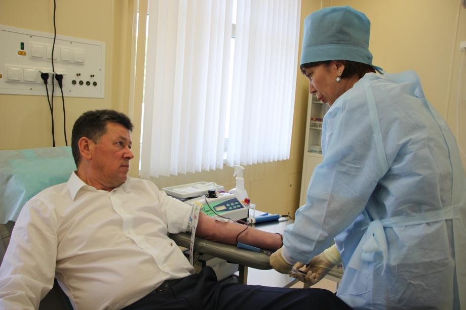 Иршат Минкин и его команда сдали кровь в рамках акции «День добрых дел» 