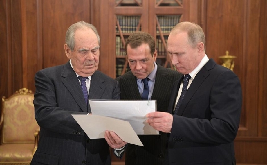 Президент России поздравил Минтимера Шаймиева