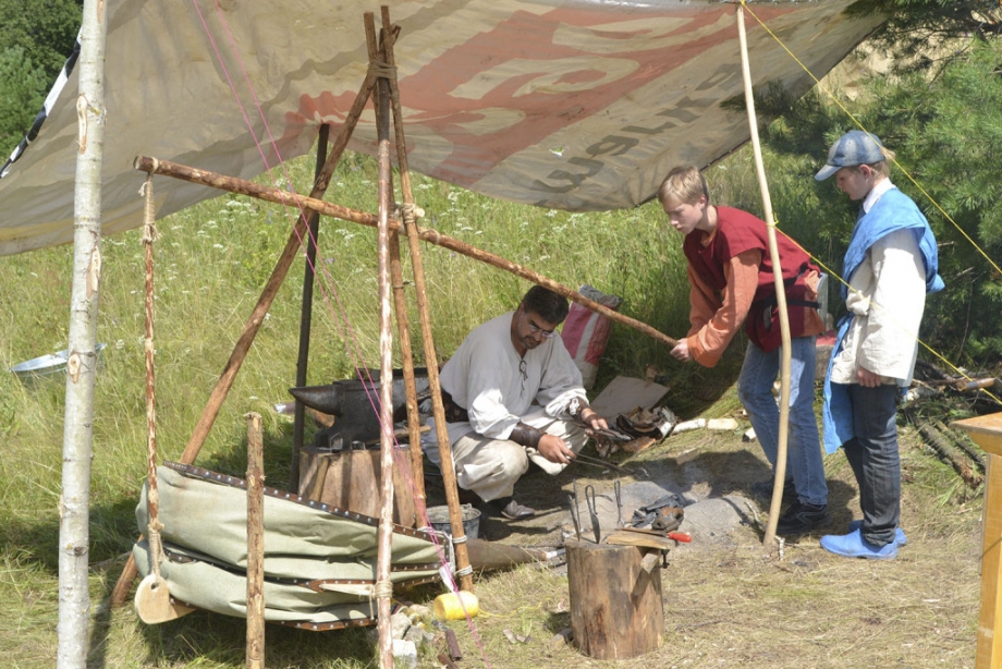 Историко-краеведческий лагерь поможет детям окунуться в эпоху средневековья