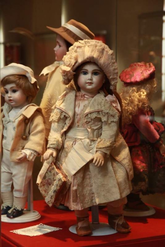 Выставка кукол в выставочном зале "Манеж" 