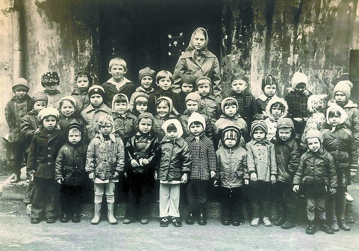 Ходили в детский садик мы много. Мергасовский дом 1928 года. Дети в детских садах Архангельская область 30 50 50 годы.