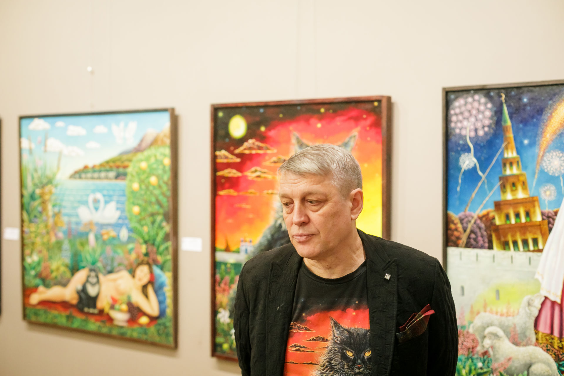 В галерее «Окно» открылась персональная выставка «пионера» татарского наива