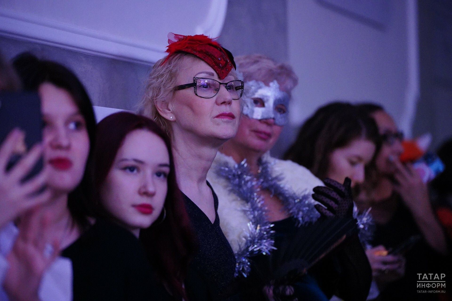 Приятные моменты предновогоднего концерт-маскарада журнала «Казань» «Маска, я тебя знаю!»