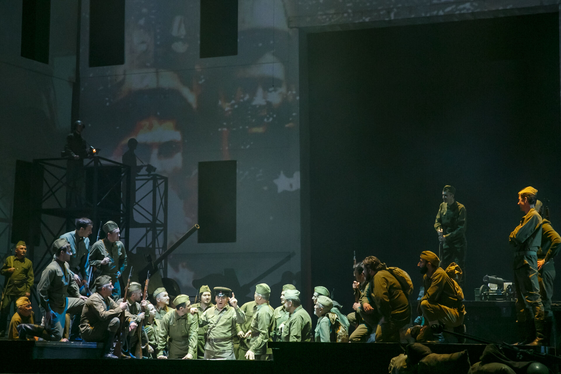 В Оперном театре прошёл показ оперы «Джалиль» для призывников