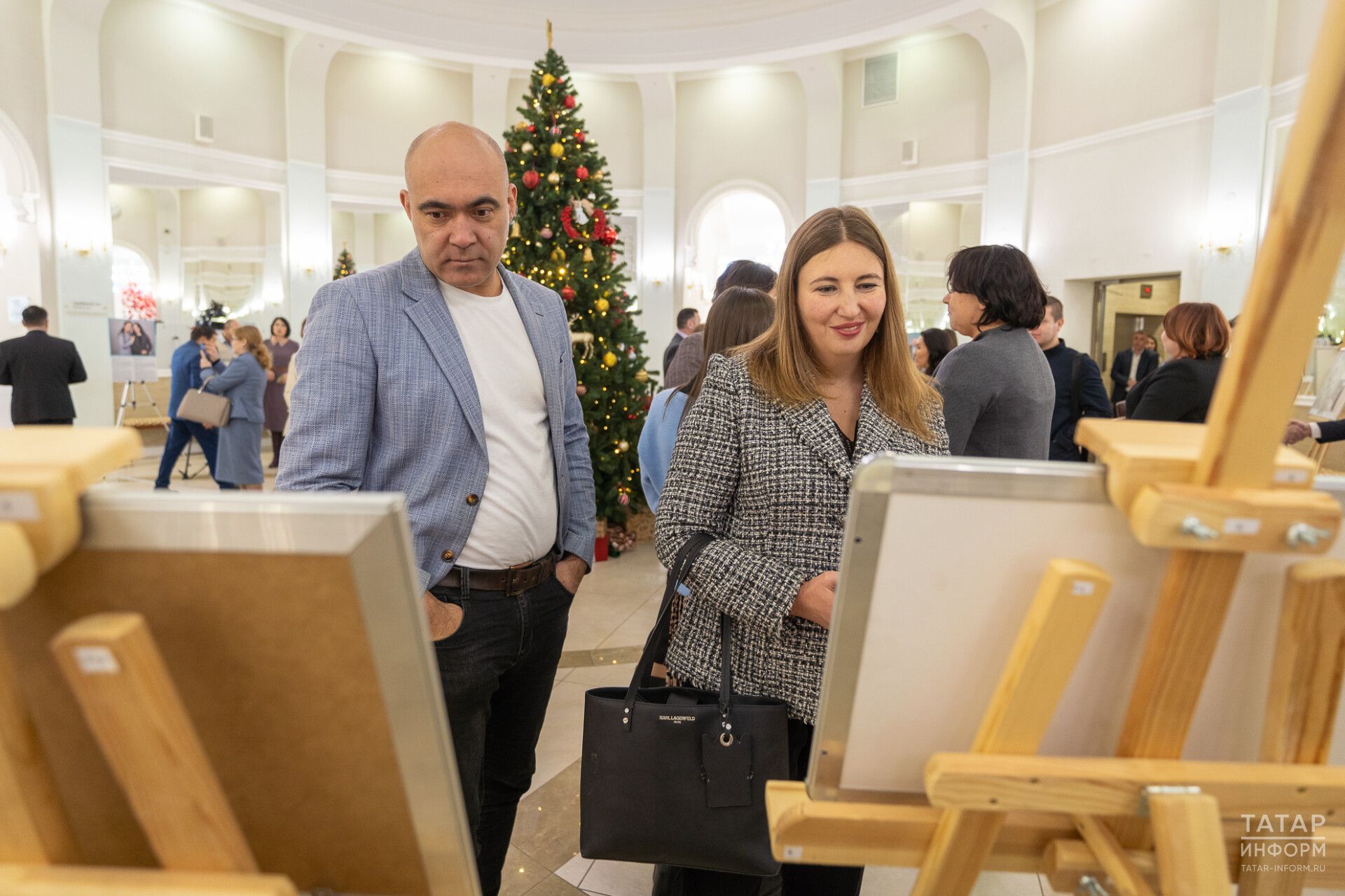 В Центре семьи «Казан» состоялось посвященное прошедшему Дню российской печати торжественное мероприятие, на которое собрались руководители СМИ республики и журналисты