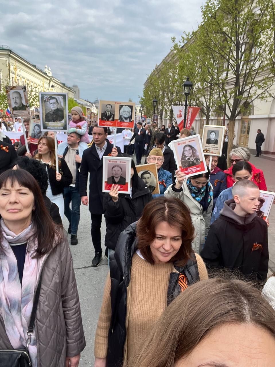 Приняли участие в шествии «Бессмертного полка» (а всего к акции присоединились более 150 тысяч казанцев).