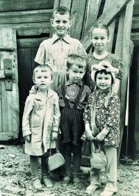 Журнал «Казань», № 6, 2015 Андрей БУСЫГИН Детское царство