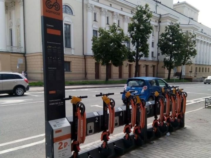 В Казани заработали станции проката самокатов