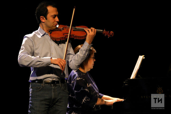 Филармония пригласила скрипача, лауреата международных конкурсов Гайка Казазяна