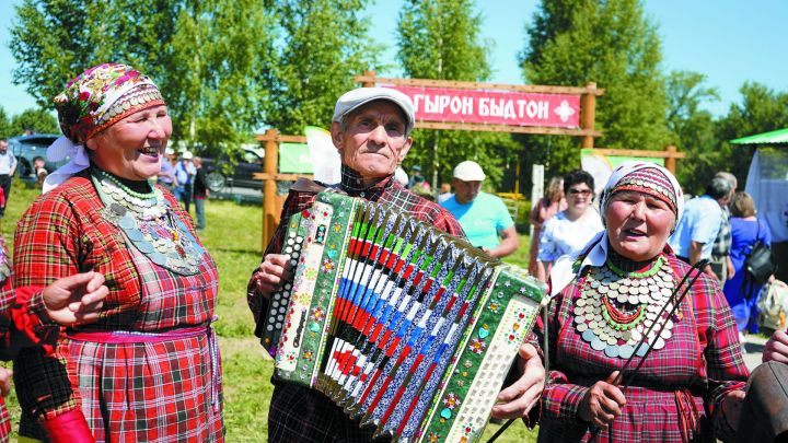Республиканский праздник удмуртской культуры «Гырон быдтон»