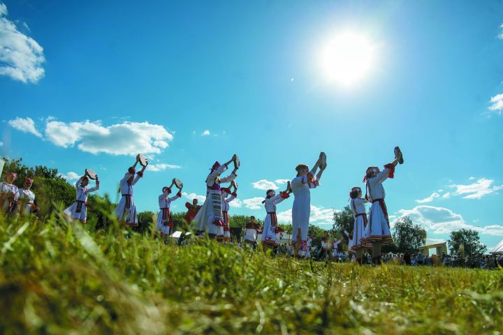 Состязания  под  солнцем