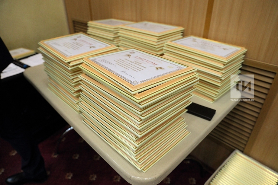 200 комбайнеров Татарстана получили гранты за высокие показатели при уборке зерна