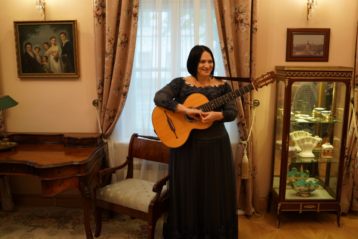 «То, что слышал этот дом»: концерт-экскурсия Юлии Зиганшиной