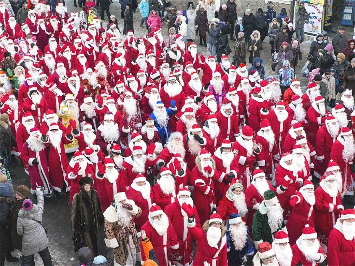 Казанцы смогут присоединиться к параду Дедов Морозов, Санта-Клаусов и Кыш Бабаев