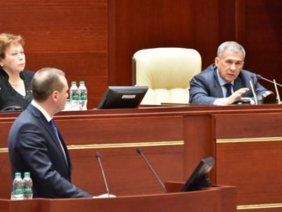 Президент Татарстана прокомментировал ситуацию с «Татфондбанком» на сессии Госсовета